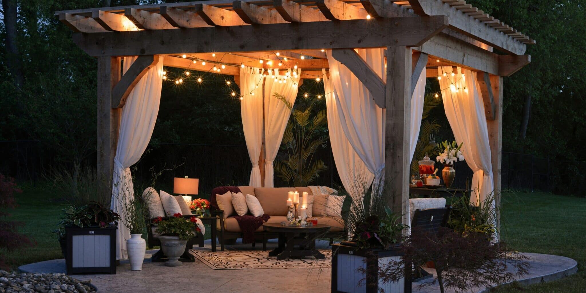 5 Signs Your Backyard Needs a Pergola