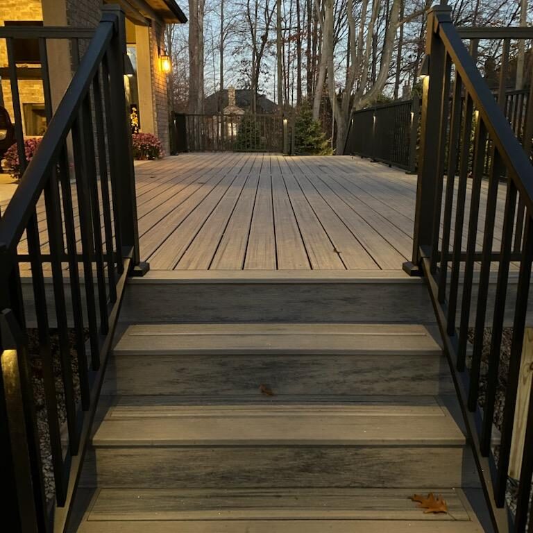 Home image 9 night view